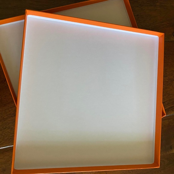 Hermes Scarf Box 9.5" X 9.5" - Picture 5 of 9